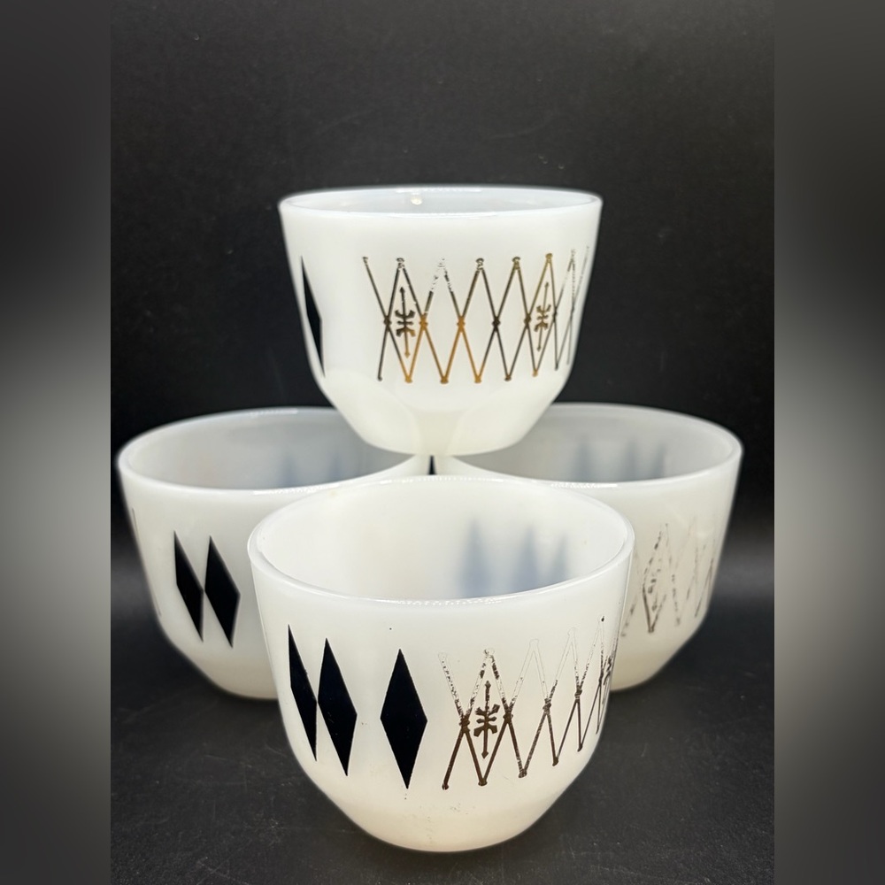 4 Federal Glass Vintage MCM Milk Glass Atomic Harlequin Dessert Custard Cups